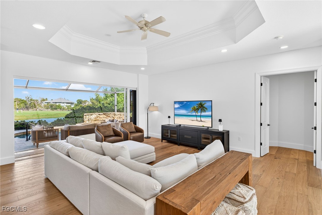 9008 Mockingbird Drive