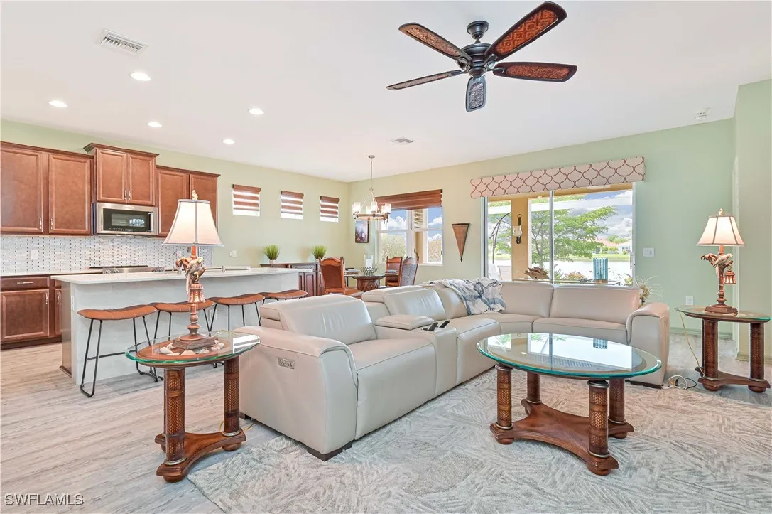 Alva, Florida 33920, United States, 3 Bedrooms Bedrooms, ,2 BathroomsBathrooms,Residential,Active,156999