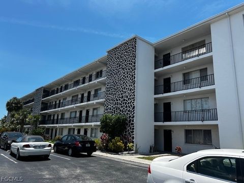 4906 Victoria Drive 412 Cape Coral FL 33904