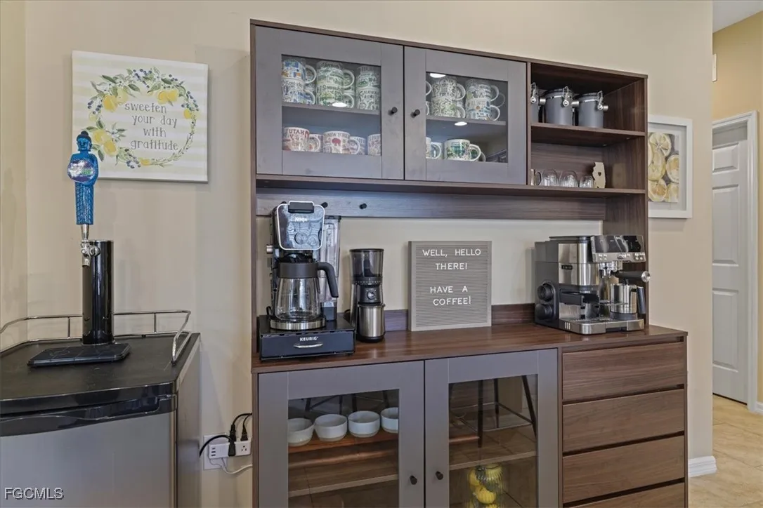 Fort Myers, Florida 33908, United States, 3 Bedrooms Bedrooms, ,2 BathroomsBathrooms,Residential,Active,225216