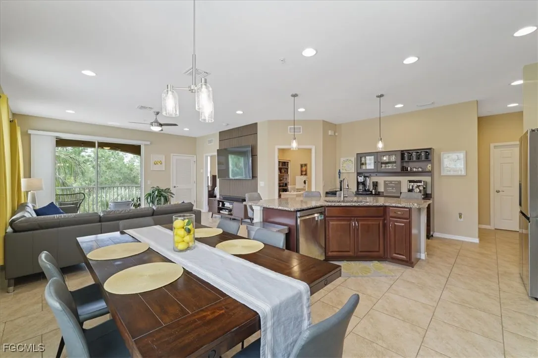 Fort Myers, Florida 33908, United States, 3 Bedrooms Bedrooms, ,2 BathroomsBathrooms,Residential,Active,225216