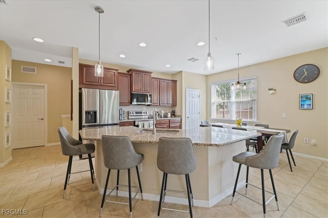 Fort Myers, Florida 33908, United States, 3 Bedrooms Bedrooms, ,2 BathroomsBathrooms,Residential,Active,225216