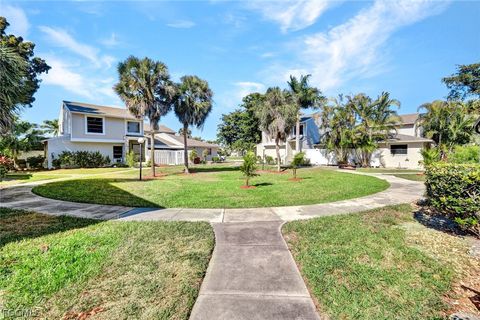 1423 SW Courtyards Terrace 70 Cape Coral FL 33914