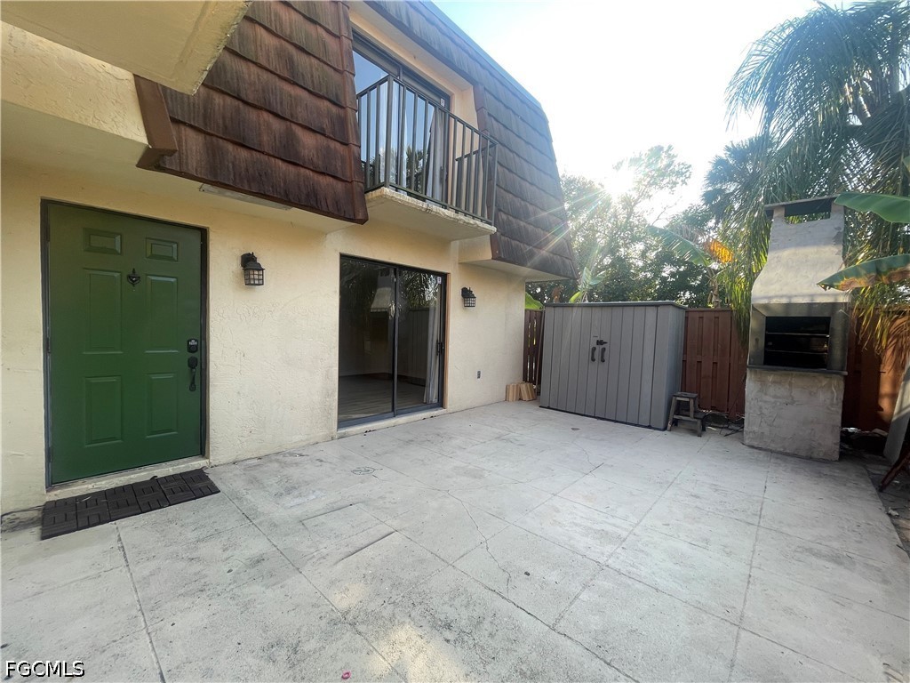 5218 Cedarbend Drive 4