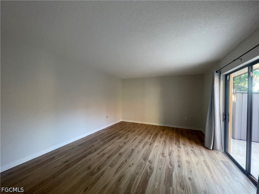 5218 Cedarbend Drive 4