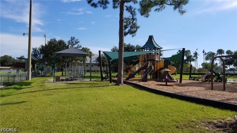 Tiny photo for London Circle, North Port, FL 34288 (MLS # 2026039195)