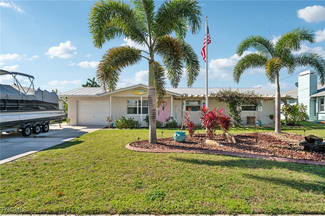 1691 Lakeside Terrace