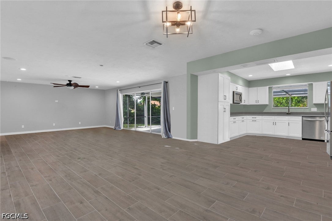 920 Altadena Drive