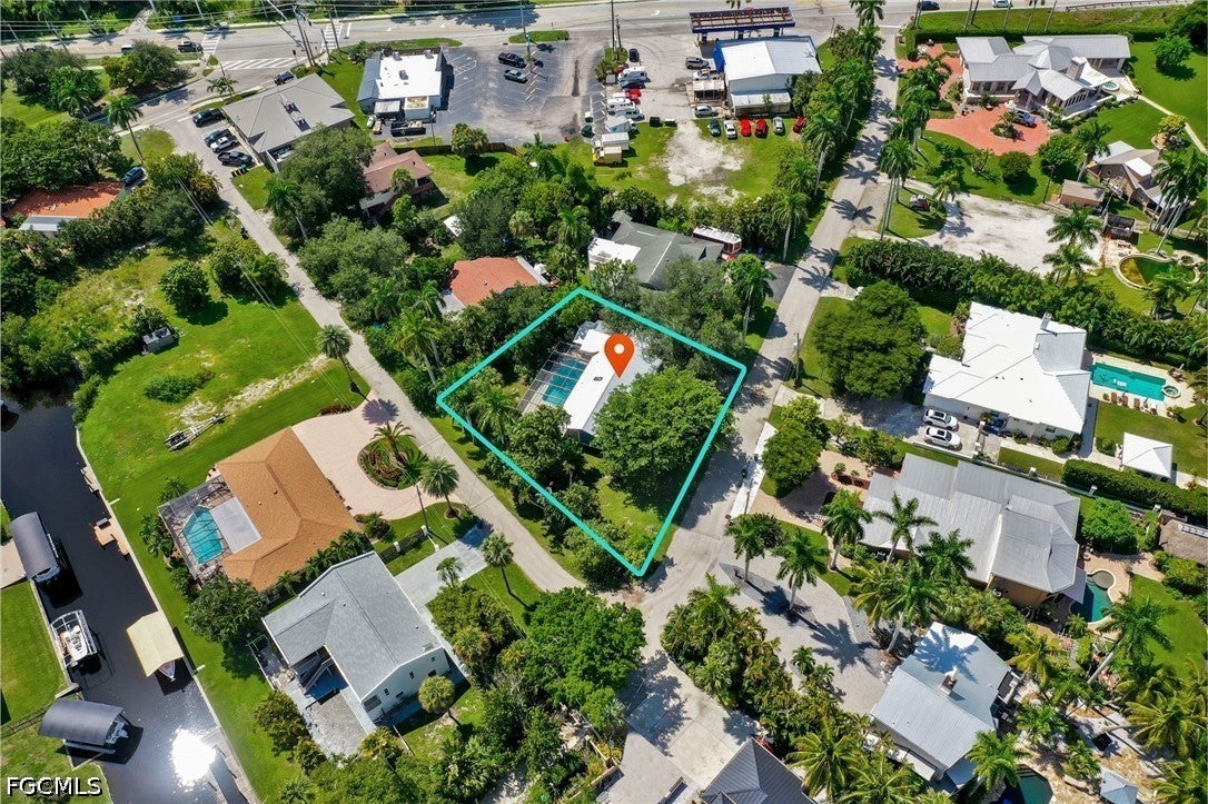 920 Altadena Drive