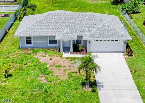 Photo of 4008 10th Street W, Lehigh Acres, FL 33971 (MLS # 2026035106)