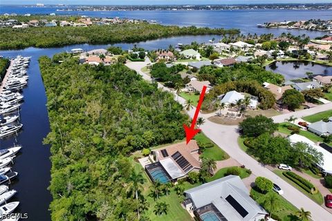 Tiny photo for 880 Deep Lagoon Lane, Fort Myers, FL 33919 (MLS # 2026019861)