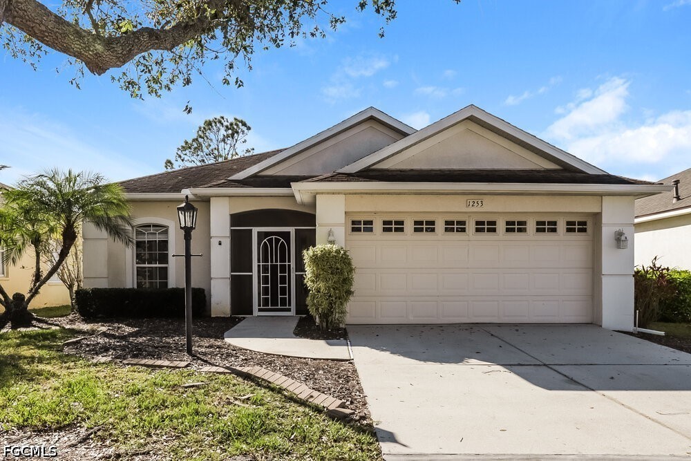 Photo 1 of 16 — 1253 Millbrook Circle, Bradenton, FL 34212