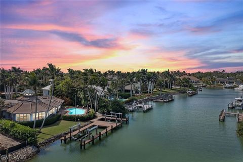 989 Admiralty Parade E E Naples FL 34102