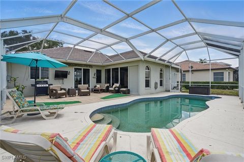 2246 Oxford Ridge Circle Lehigh Acres FL 33973
