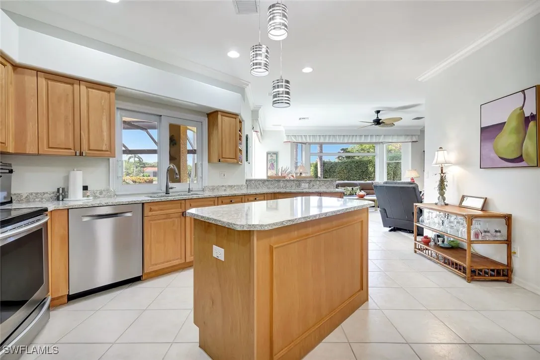 Bonita Springs, Florida 34135, United States, 3 Bedrooms Bedrooms, ,2 BathroomsBathrooms,Residential,Active,246135