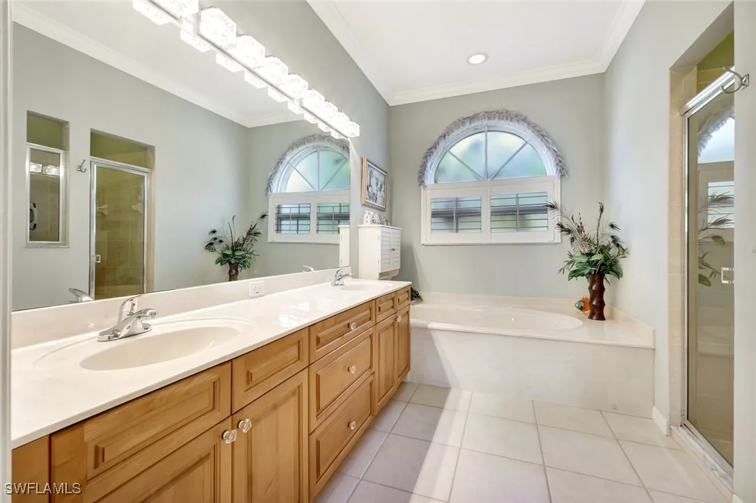 Bonita Springs, Florida 34135, United States, 3 Bedrooms Bedrooms, ,2 BathroomsBathrooms,Residential,Active,246135