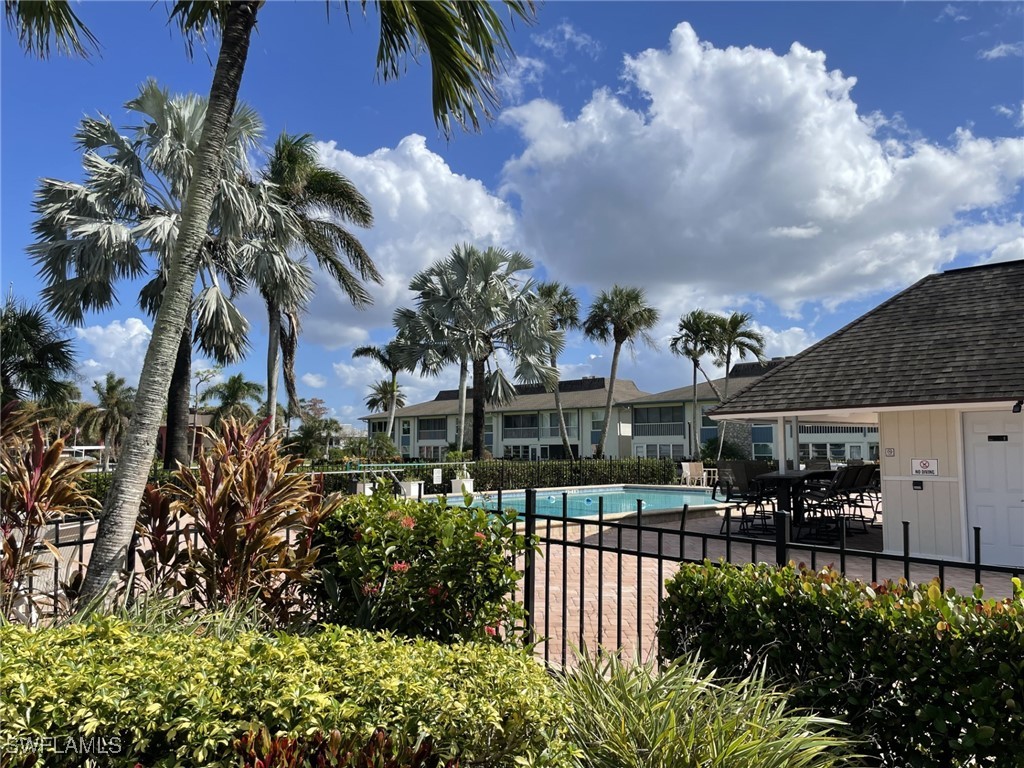325 Charlemagne Boulevard A108