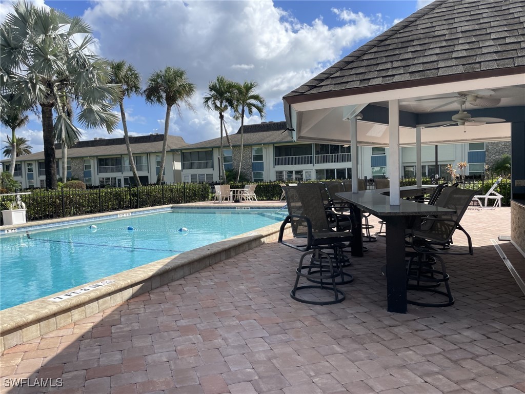 325 Charlemagne Boulevard A108