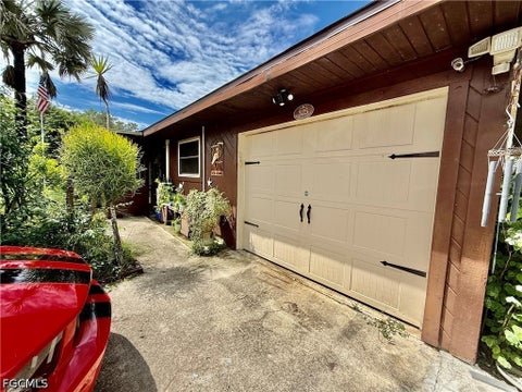 Tiny photo for 325 Wellington Avenue, Lehigh Acres, FL 33936 (MLS # 2026039763)