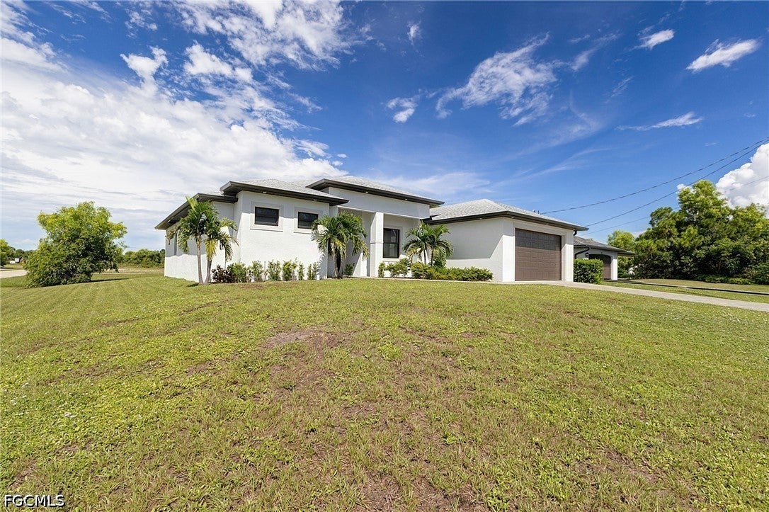 4328 NW 35th Avenue