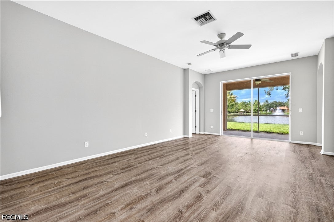 7586 Sika Deer Way