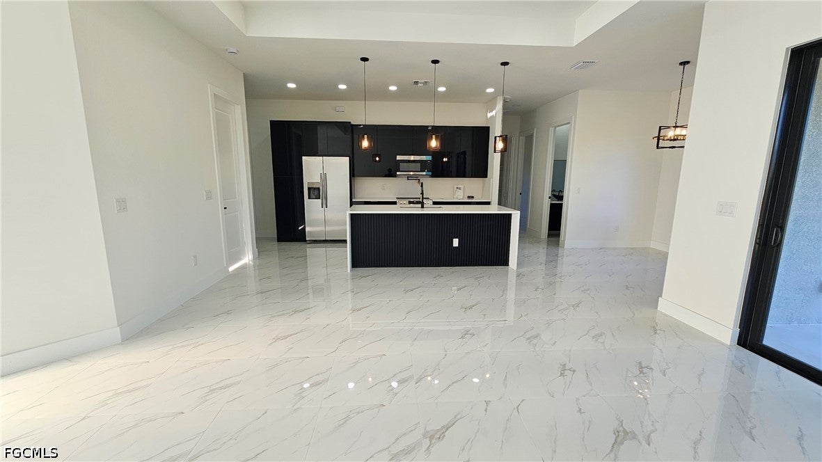 912 Hibiscus Avenue