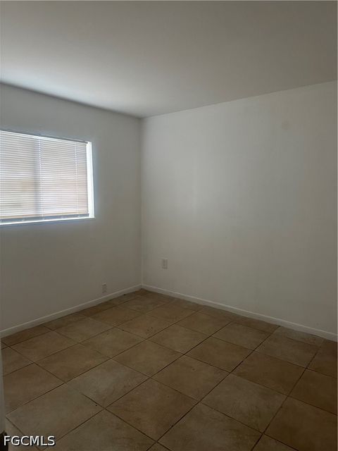 Tiny photo for 213 10th Street NW, Moore Haven, FL 33471 (MLS # 2026018537)