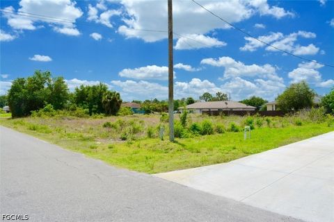 Photo of 4507 27th Street SW, Lehigh Acres, FL 33973 (MLS # 2026020049)