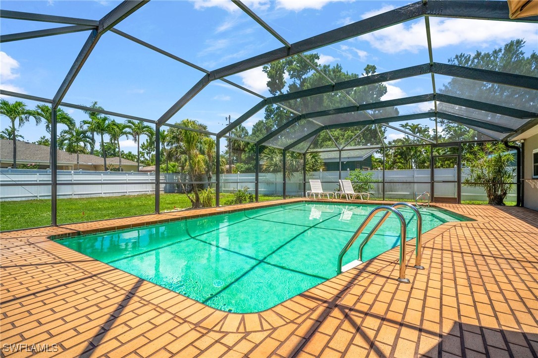 1263 Caloosa Drive