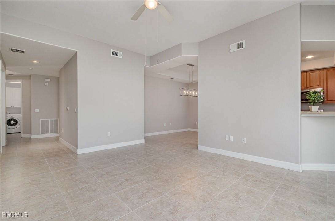 6071 Jonathans Bay Circle 101