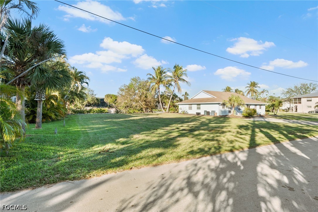3665 RIVIERA Circle