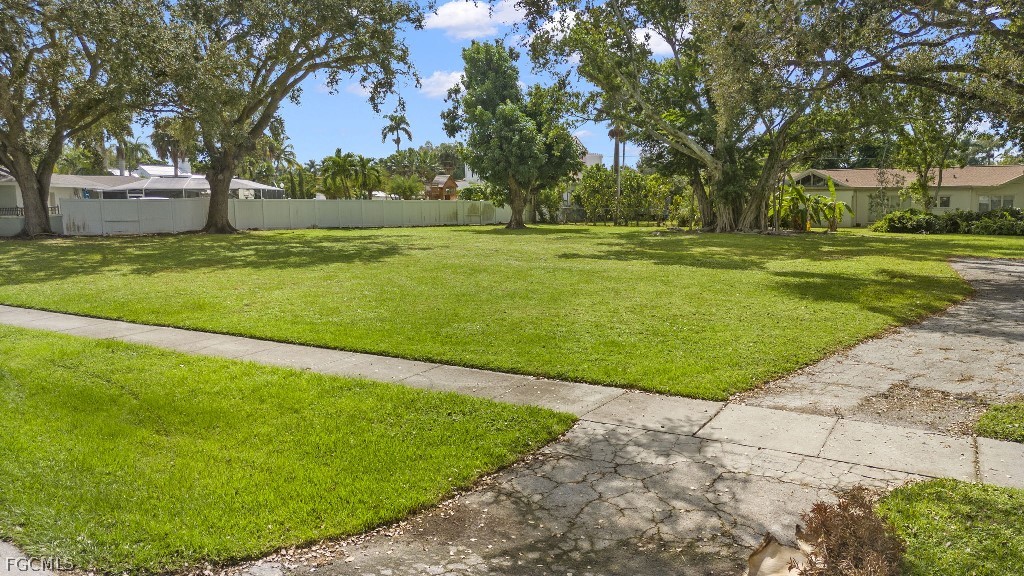 1334 Plumosa Drive