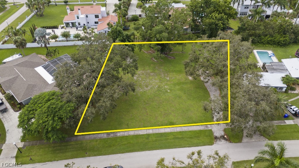1334 Plumosa Drive