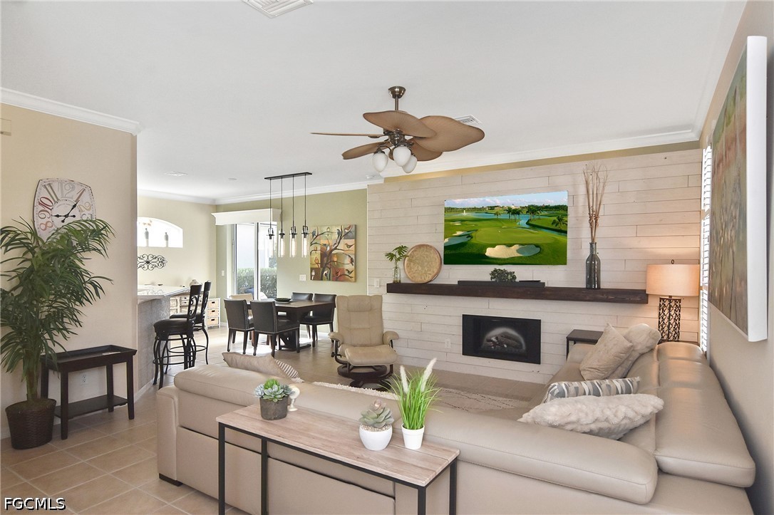 8156 Woodridge Pointe Drive