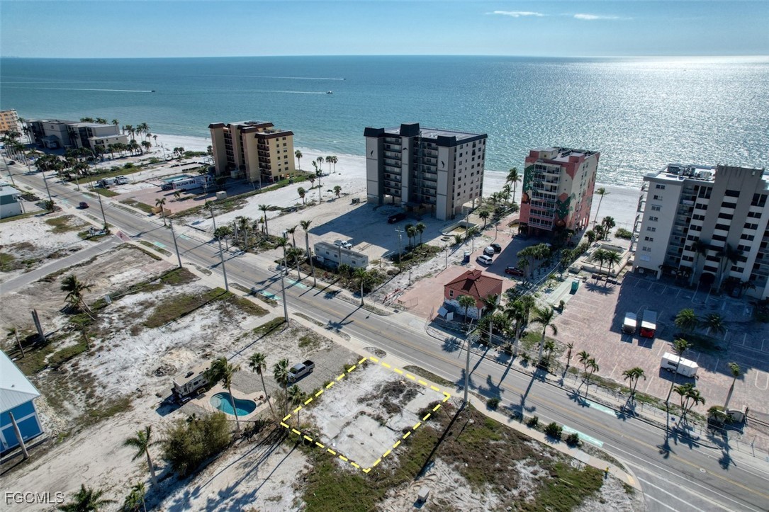 521 Estero Boulevard