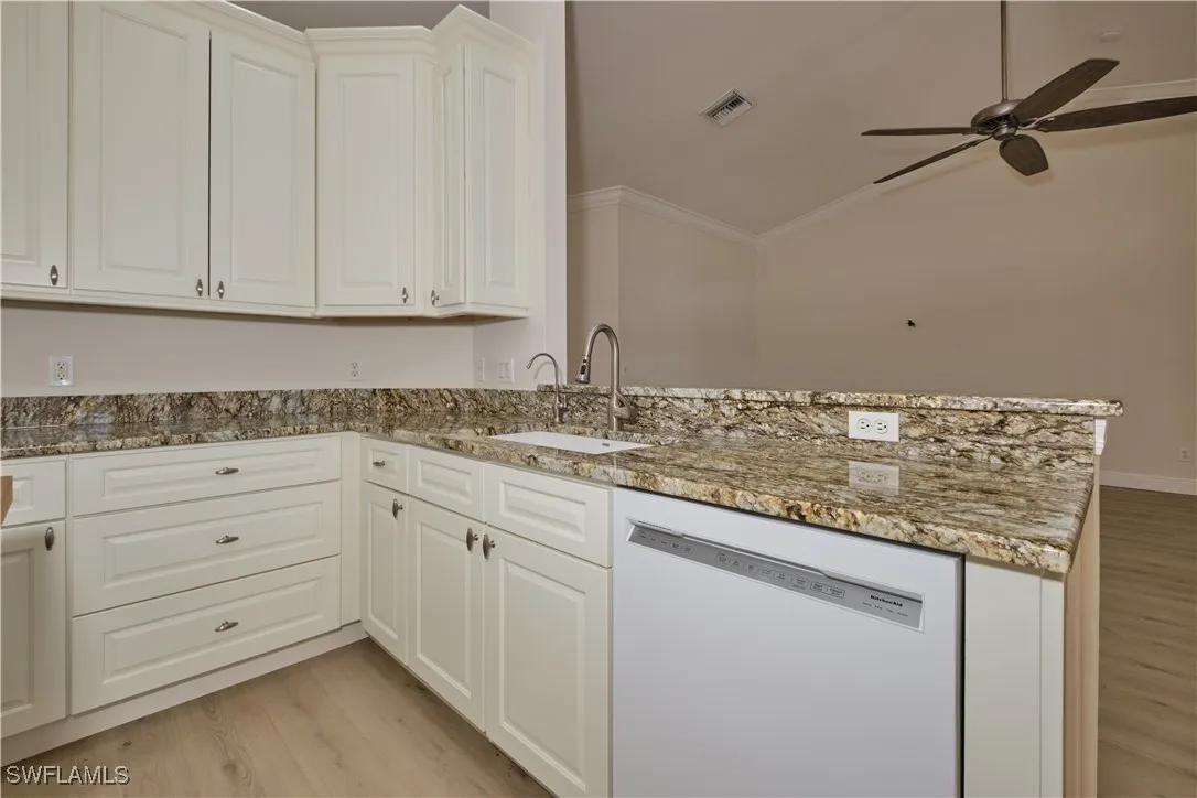 Fort Myers, Florida 33908, United States, 4 Bedrooms Bedrooms, ,4 BathroomsBathrooms,Residential,Active,38380