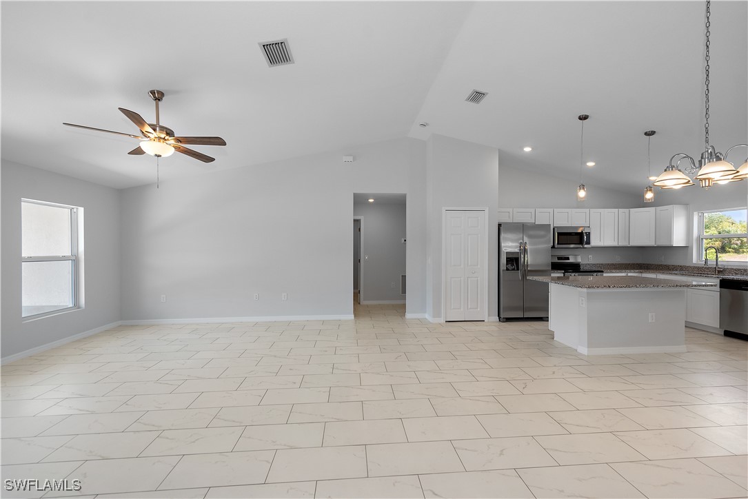 2001 Inglewood Circle