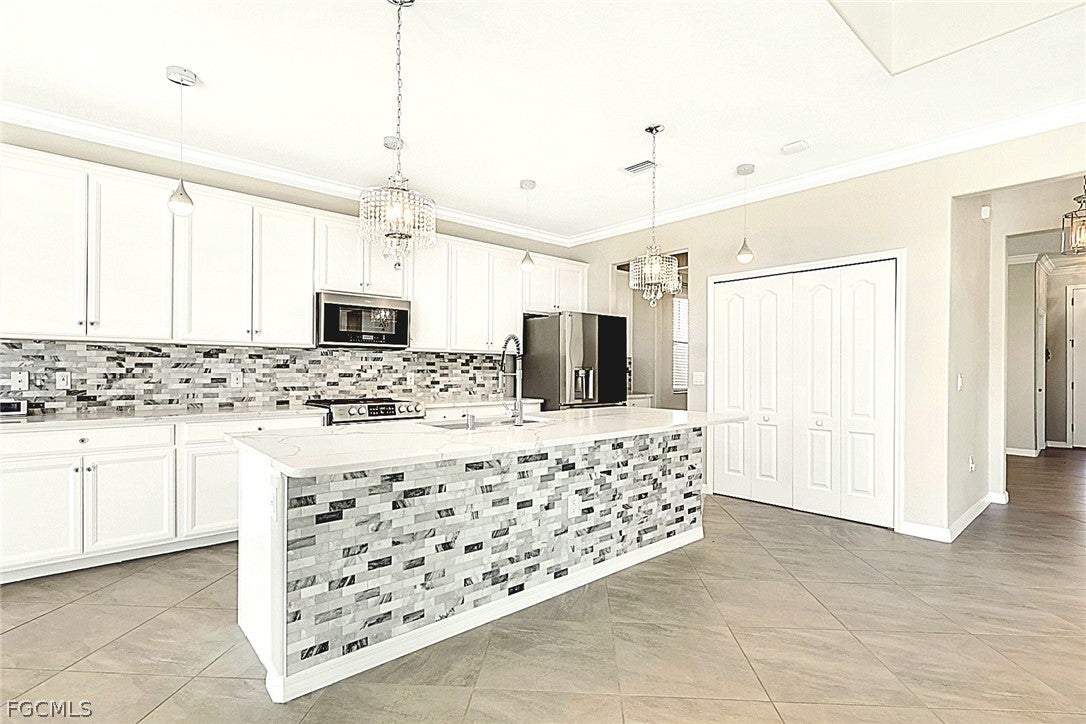 Fort Myers, Florida, 33913, United States, 5 Bedrooms Bedrooms, ,5 BathroomsBathrooms,Residential,Active,2026329