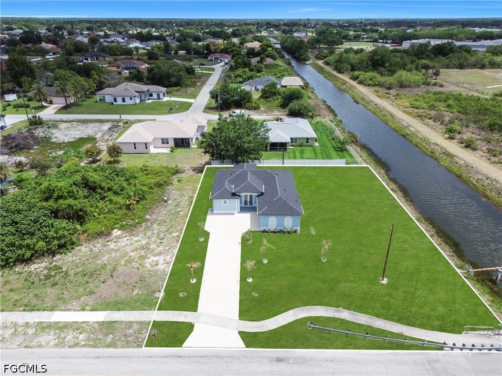 900 Sunniland Boulevard