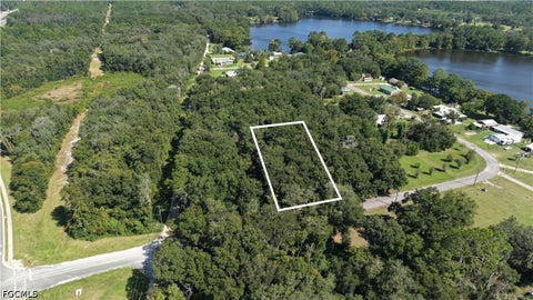 Photo of 104 Twin Lake Grove Dr Drive, Interlachen, FL 32148 (MLS # 2026039367)