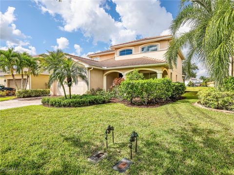 1529 Birdie Drive Naples FL 34120