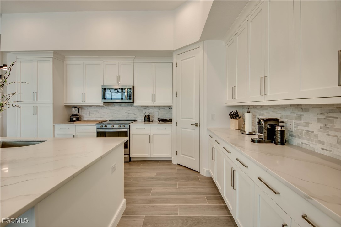Cape Coral, Florida, 33904, United States, 4 Bedrooms Bedrooms, ,3 BathroomsBathrooms,Residential,Active,2009147