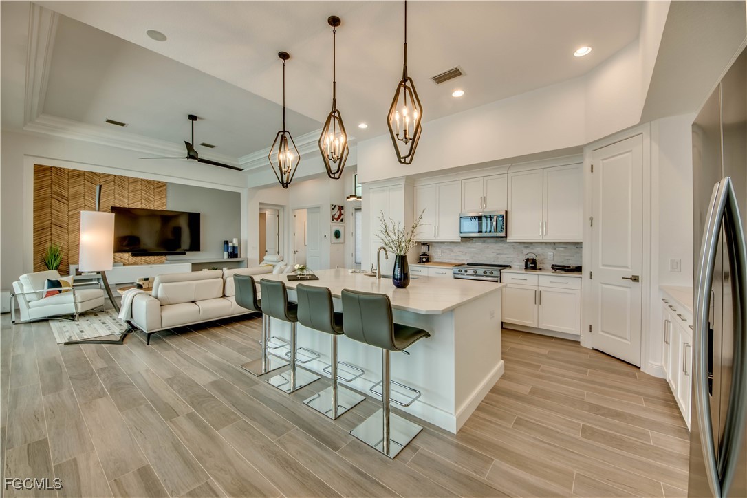 Cape Coral, Florida, 33904, United States, 4 Bedrooms Bedrooms, ,3 BathroomsBathrooms,Residential,Active,2009147
