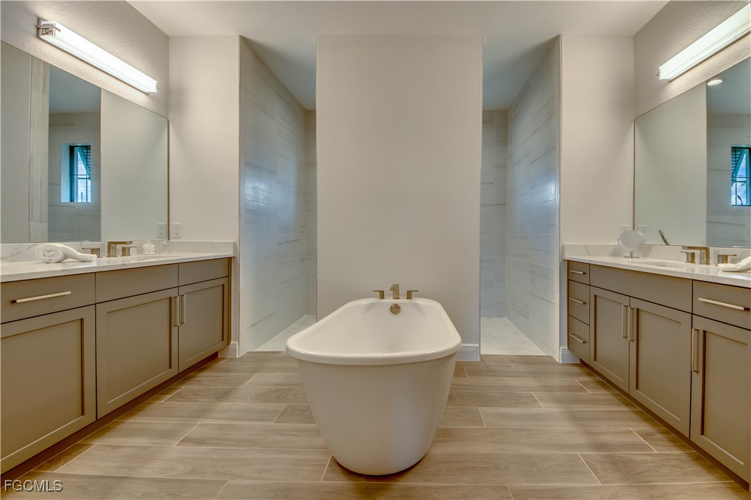Cape Coral, Florida, 33904, United States, 4 Bedrooms Bedrooms, ,3 BathroomsBathrooms,Residential,Active,2009147