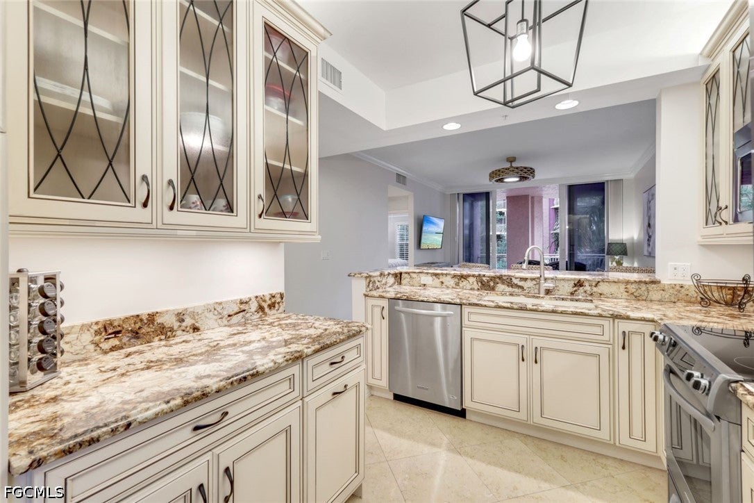 401 Bayfront Place 3301
