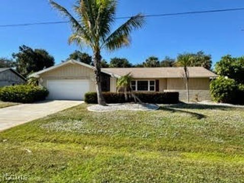 5560 Burnham Court North Fort Myers FL 33903