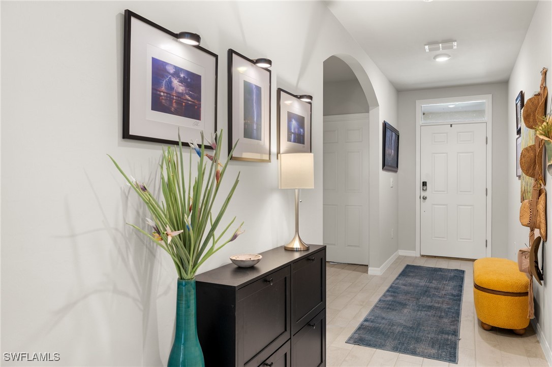 20376 Camino Torcido Loop