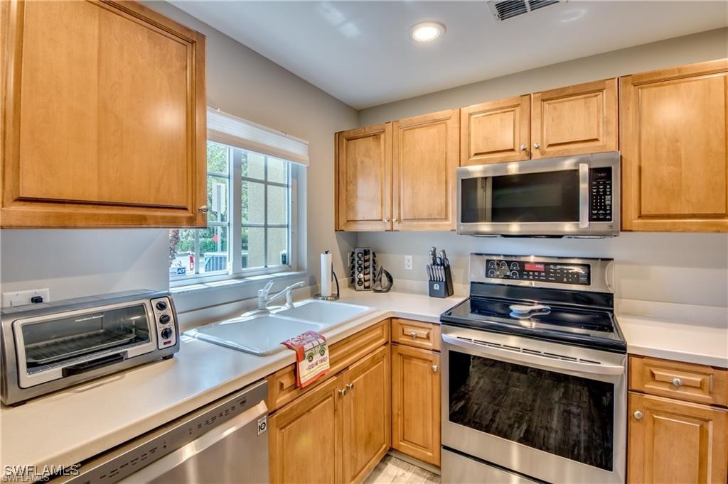 9470 Ivy Brook Run 803