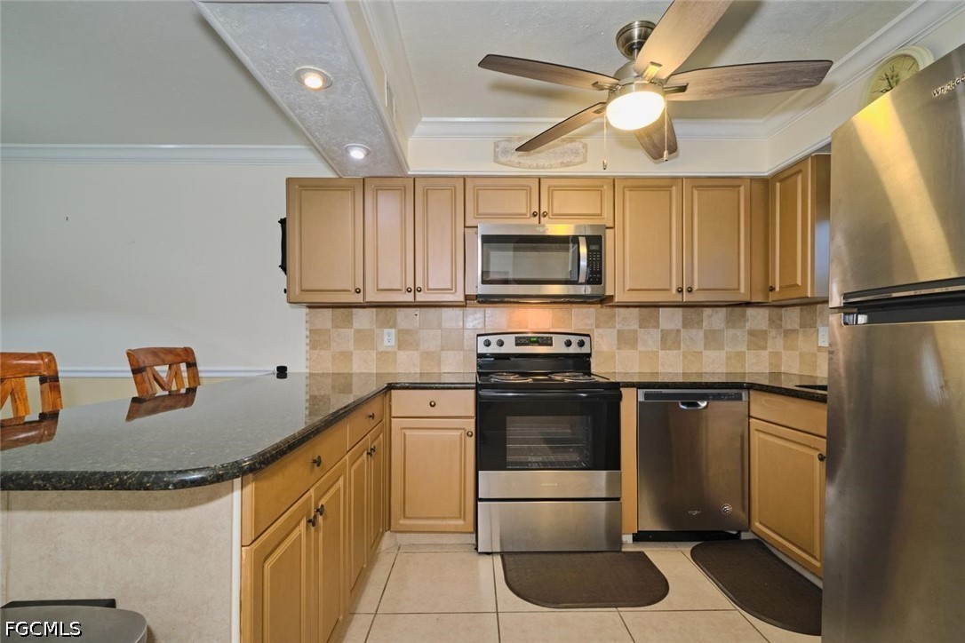 6777 Winkler Road 142
