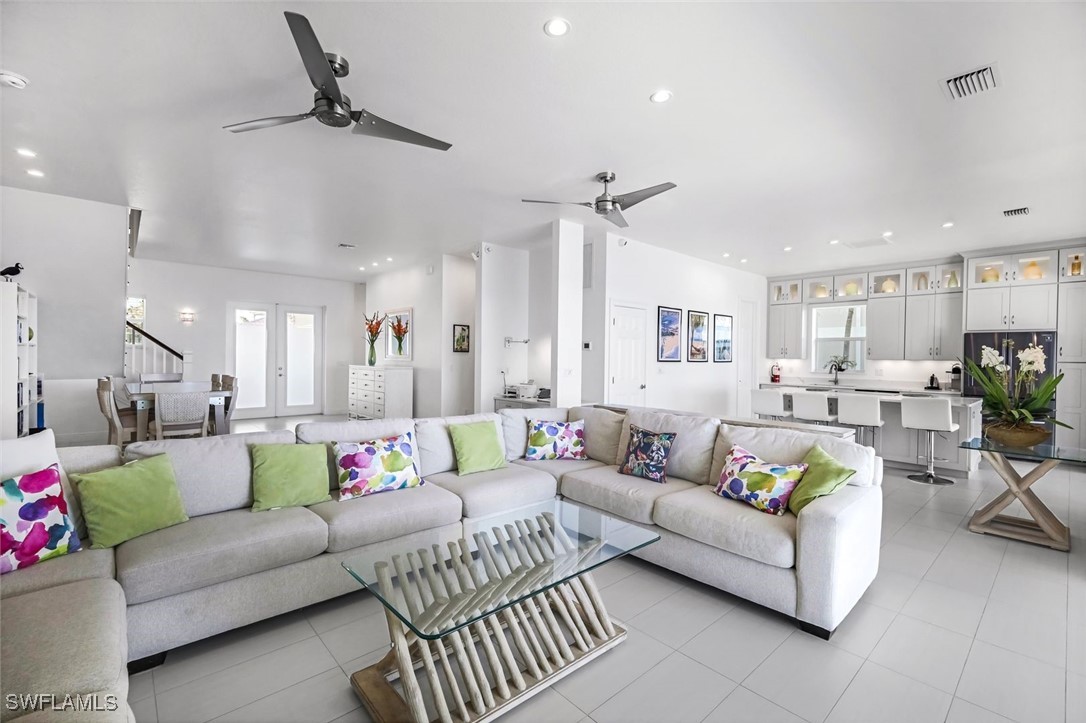 320 Bayshore Drive